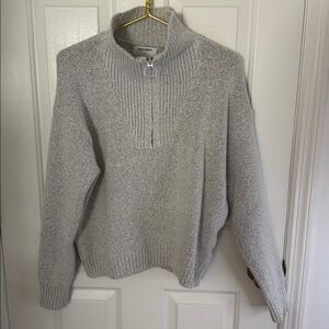 Old Navy Gray Turtleneck Sweater